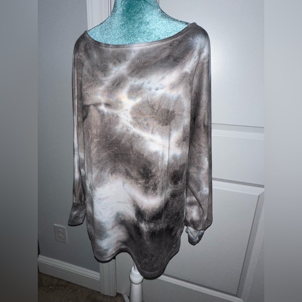 Tie dye crew neck 👚✨